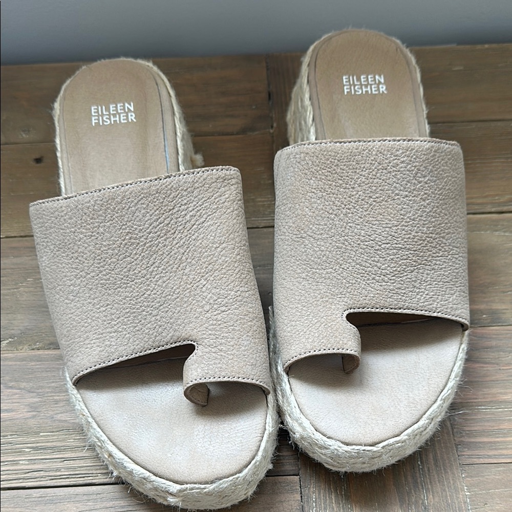 Eileen Fisher Tan Tarry Toe Loop Espadrille Slides with Platform Sole